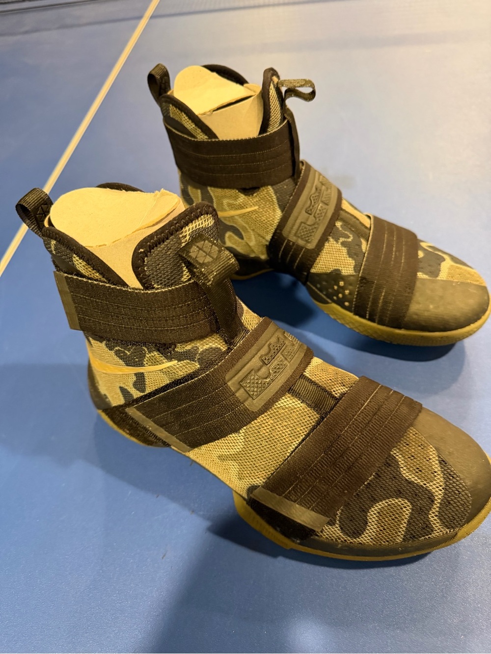 Mens 10 LeBron James Soldier Camo